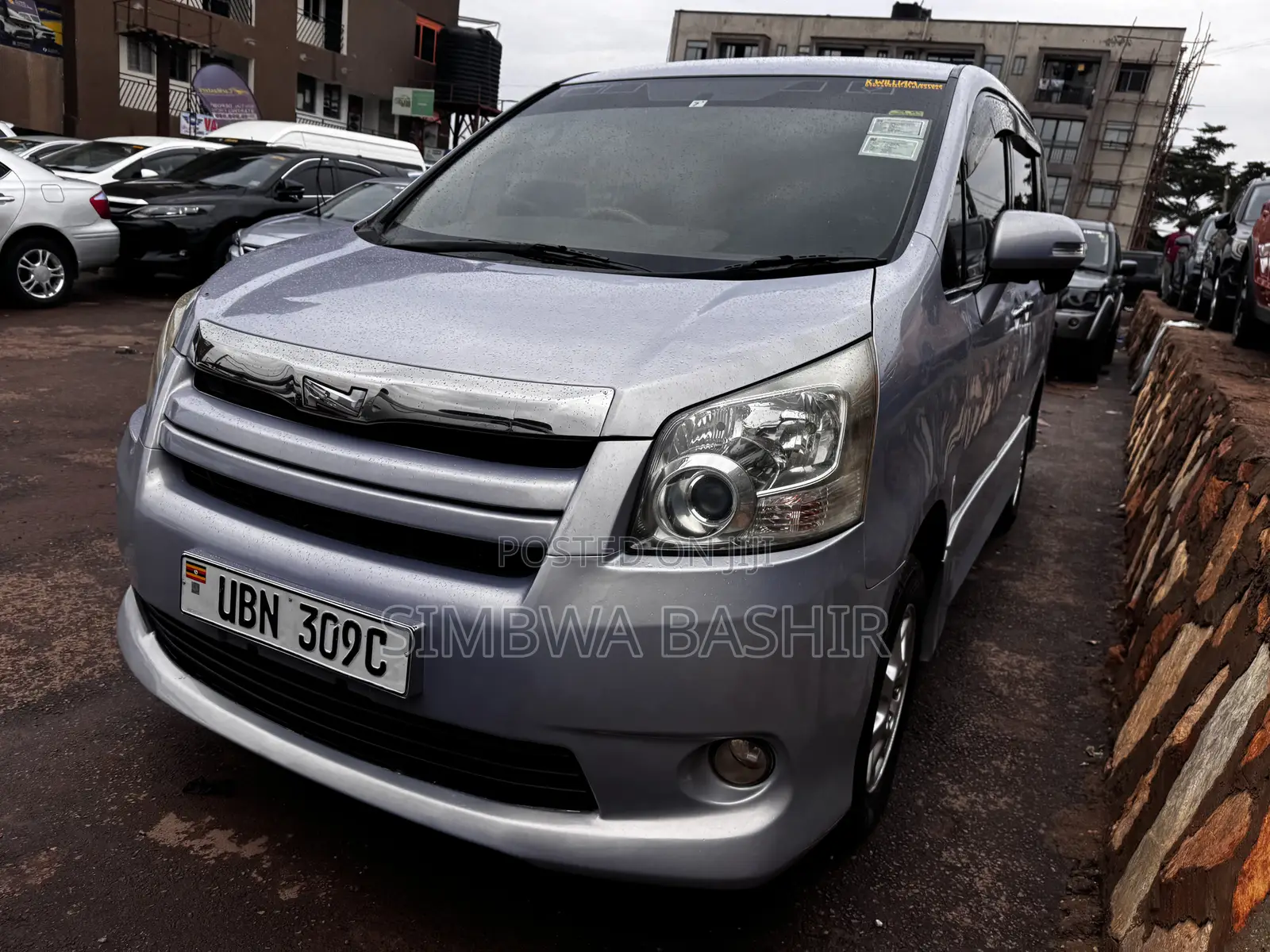 Toyota Noah 2009 Silver