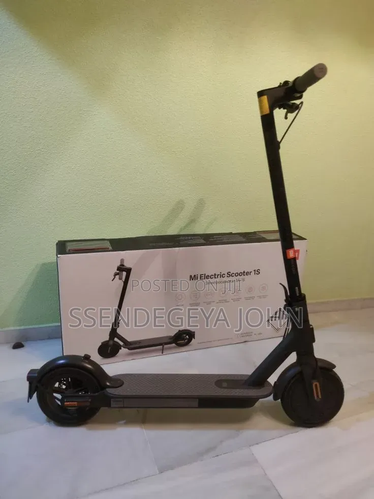 A Xiaomi Mi Electric Scooter 1S