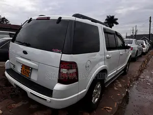 Ford Explorer 2006 White