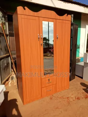 Wardrobe Furniture 4by6 Feet
