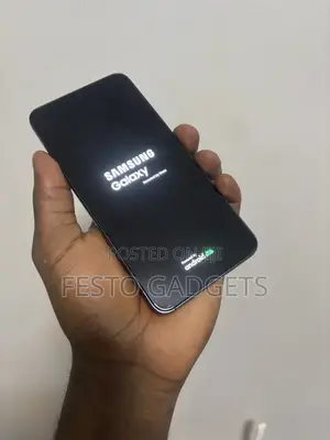 New Samsung Galaxy S22 5G 128 GB Black