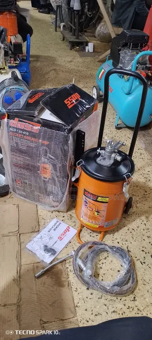 10kg-Grease Buckets.