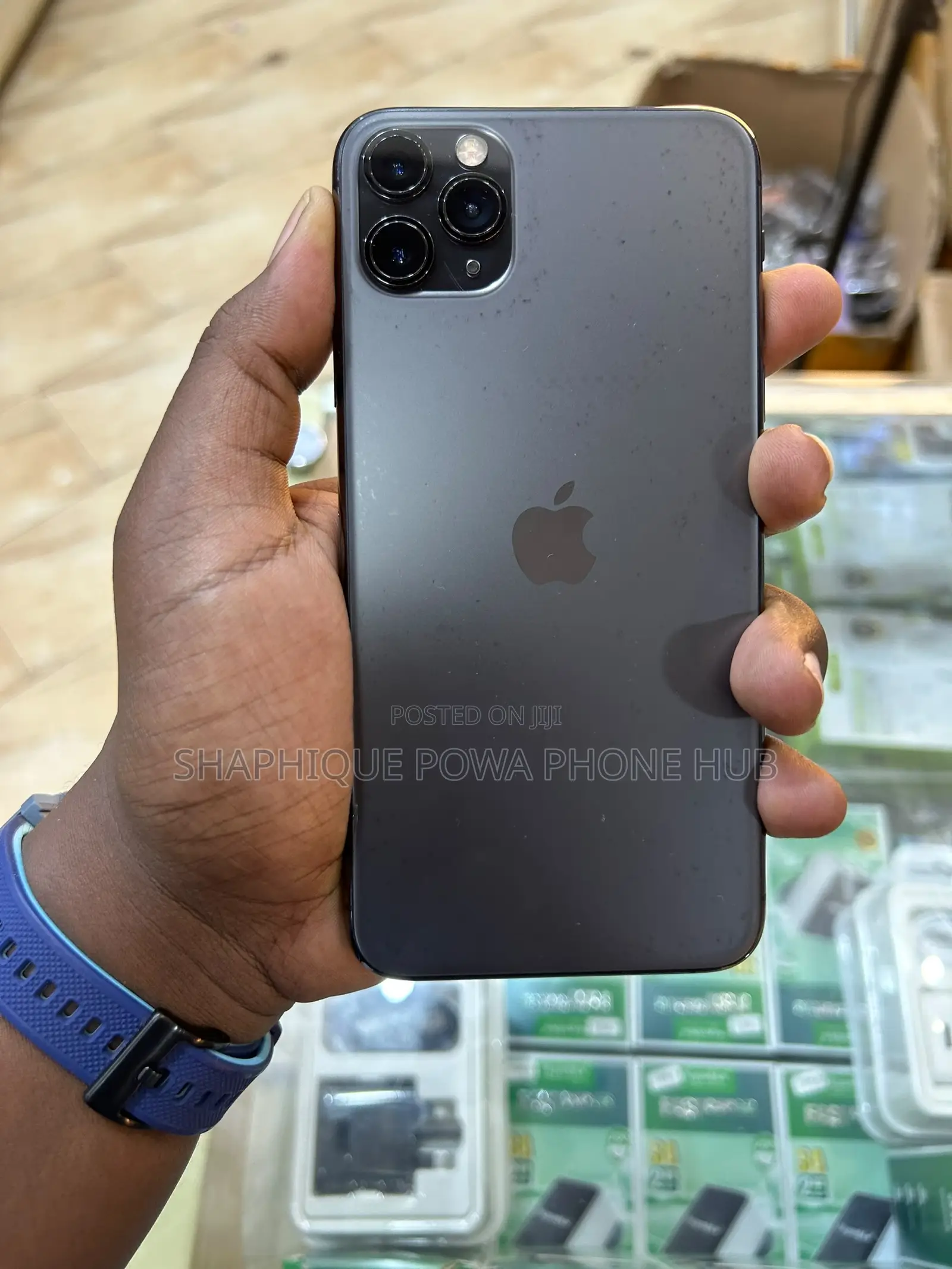 Apple iPhone 11 Pro Max 64 GB Gold
