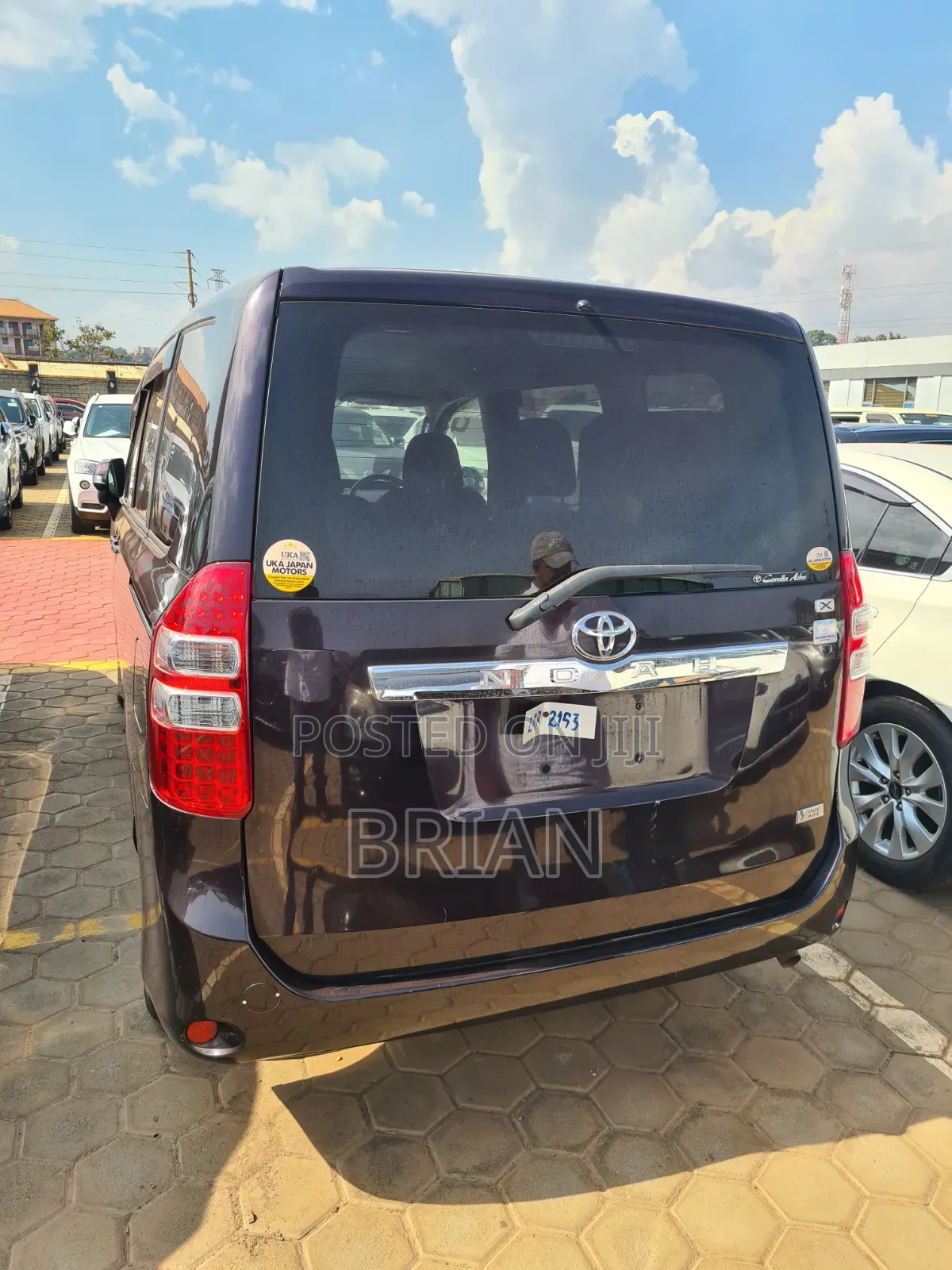 Toyota Noah 2013 Maroon