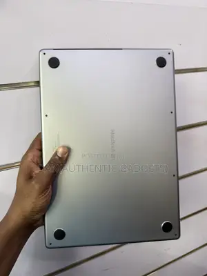 Laptop Apple MacBook Pro 2021 M1 Max 16GB Apple M1 Pro SSD 1T