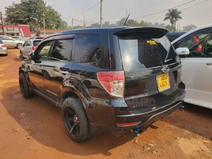 Subaru Forester 2010 Black