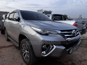 Toyota Fortuner 2019 Silver