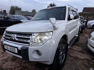Mitsubishi Pajero 3.2 Di-Dc GLS 2011 White