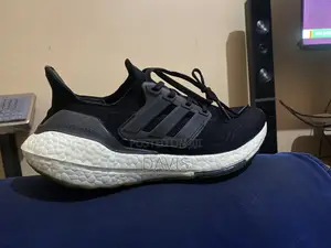 Original Adidas Ultraboost 21 Size 40 - Core Black