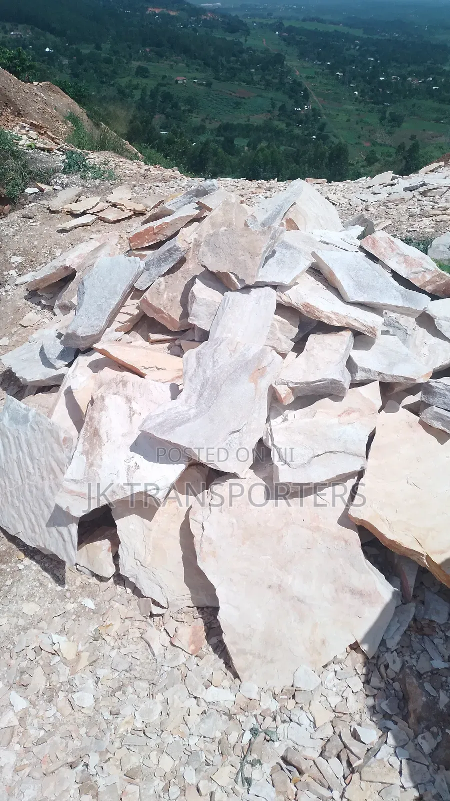 Lake Sand , Plasta, Clay Bricks, Aggregates, Marrum
