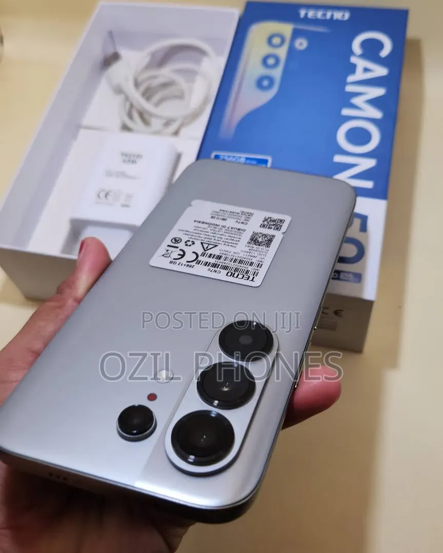 New Tecno Camon 50 Pro 256 GB Silver
