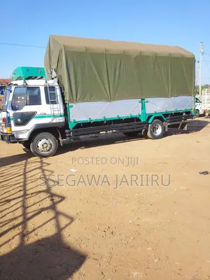 Mitsubishi Fuso 1998 White