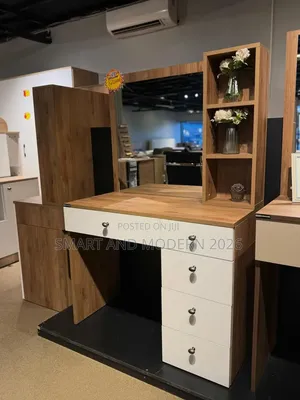 White/ Dressing/With LED /Lighting Dressing chasslDressing Room