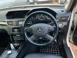 Mercedes-Benz E300 2011 White