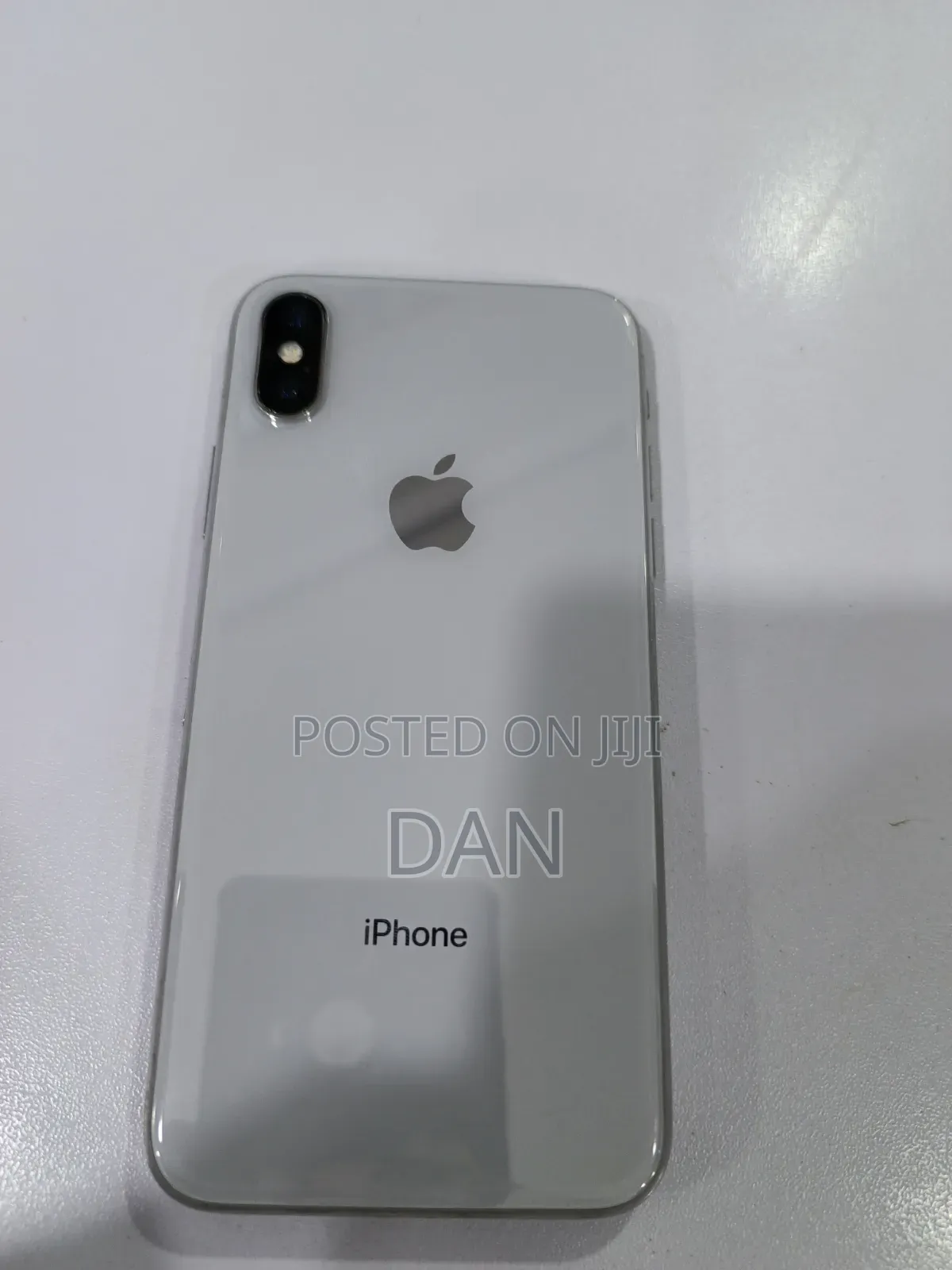 Apple iPhone X 64 GB White