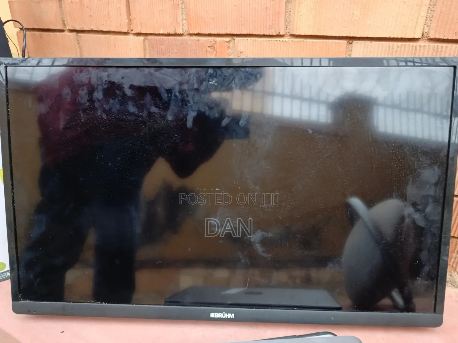 Bruhm Digital 32' TV