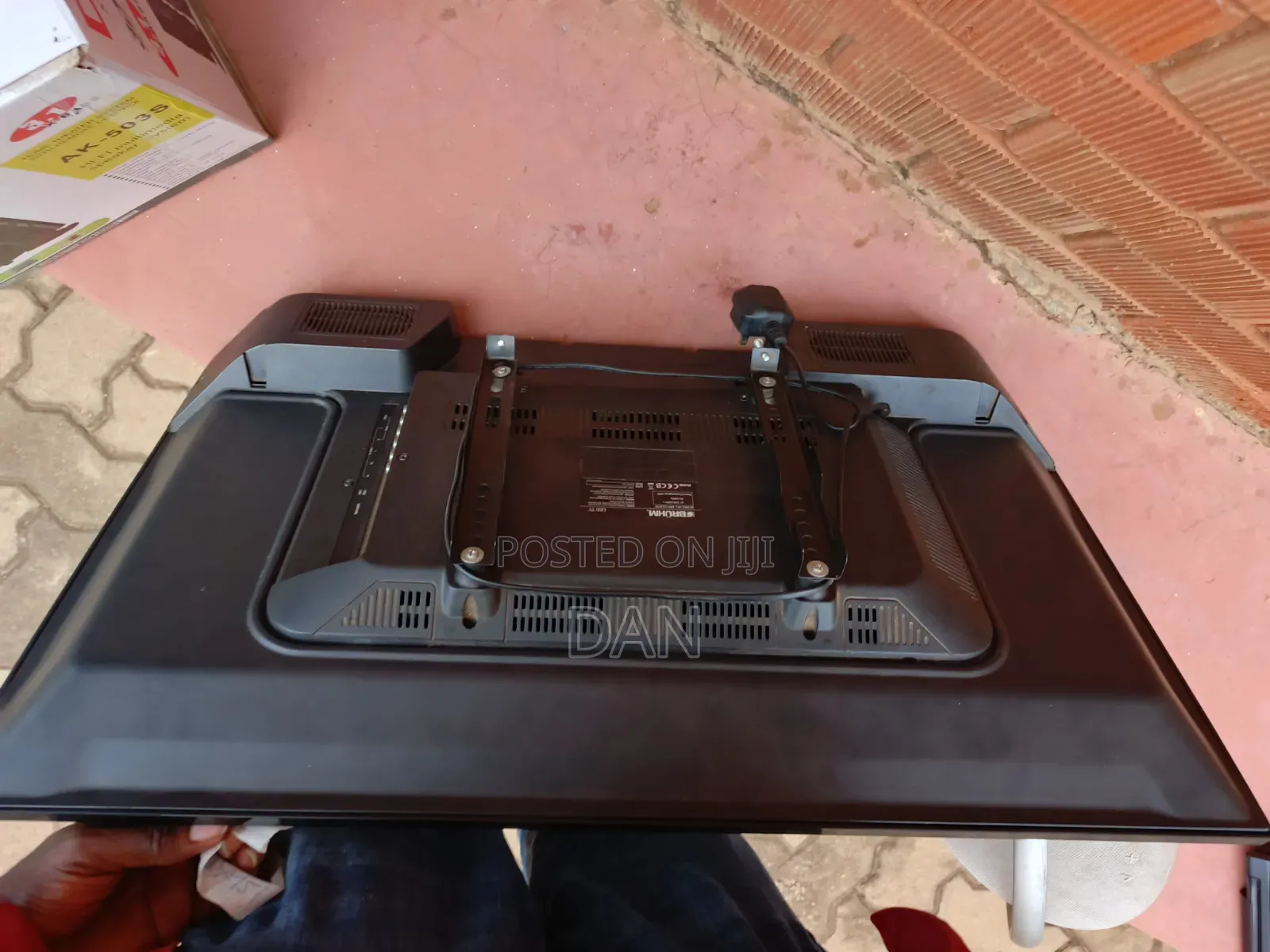 Bruhm Digital 32' TV