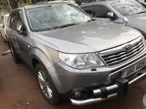 Subaru Forester 2011 Silver