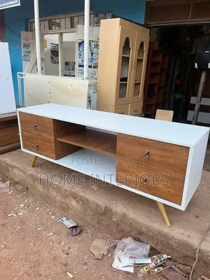 Tvstand in Double Color
