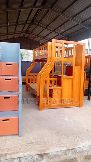 Decker Beds With the Steps