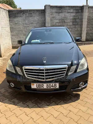 Mercedes-Benz E300 2010 Black