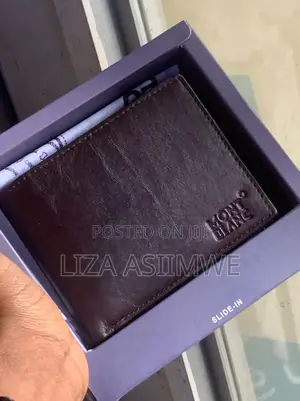 Brown Leather Mont Blanc Men's Bifold Wallet Presented in a Gift Box.