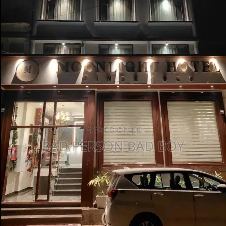 CEO Moon Light Hotel