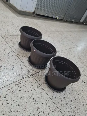 Oxy Plastic Flower Pots Plastic Flower Pots Coffee Brown Round