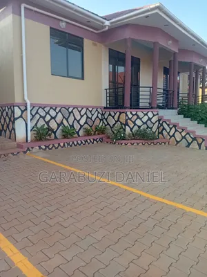 Furnished 3bdrm Bungalow in Makadwa, Ssisa for rent