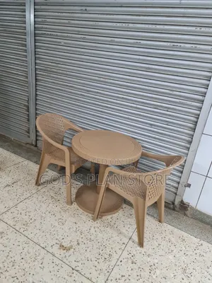 Restaurant/Hotels Bars Plastic Table With 2 Chairs