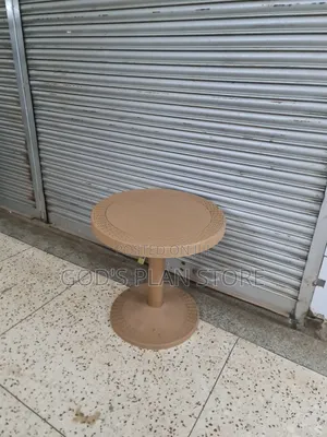 Vegas Round Plastic Table Plastic Table 4people