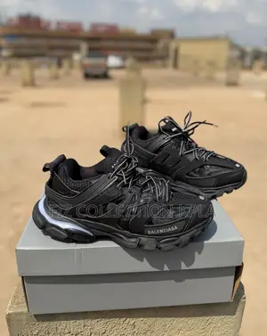 Balenciaga Track Triple Black Casual Sneaker