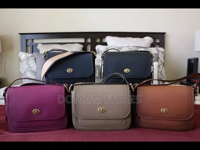 Chrisbella Shoulder Bags