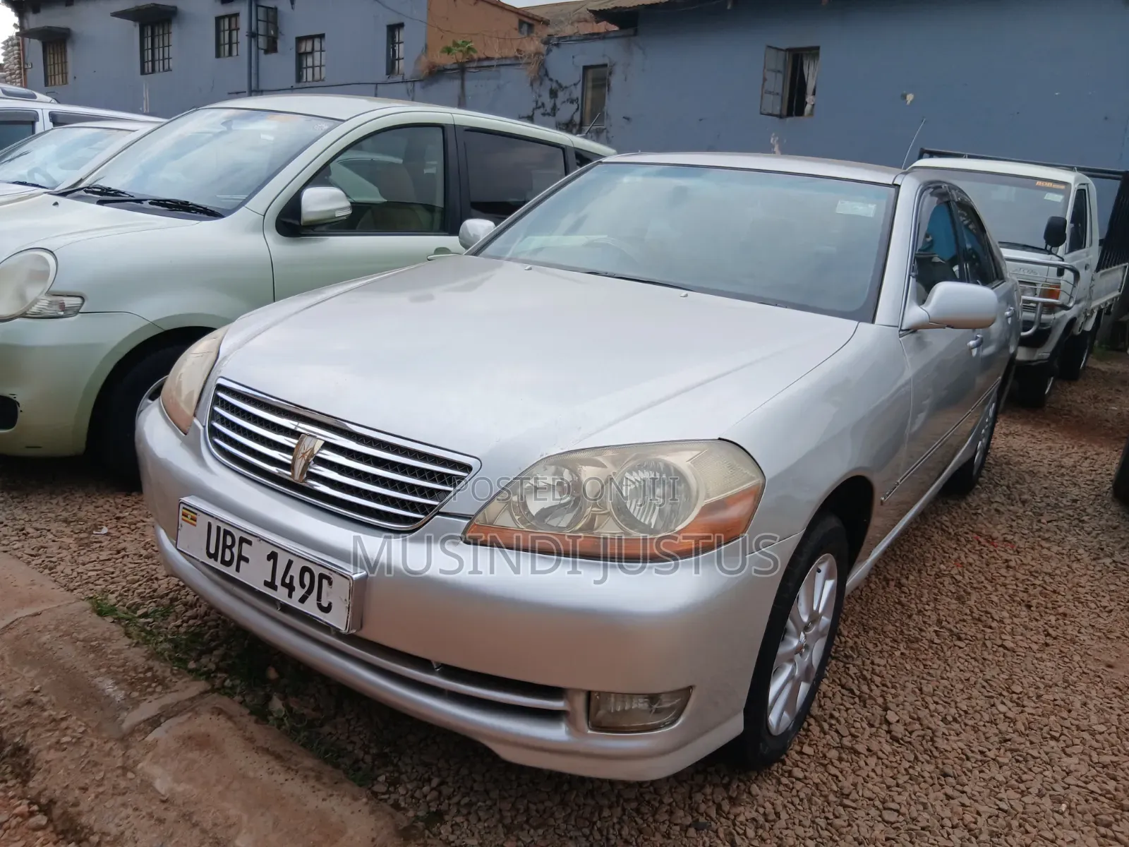 Toyota Mark II 2004 Silver