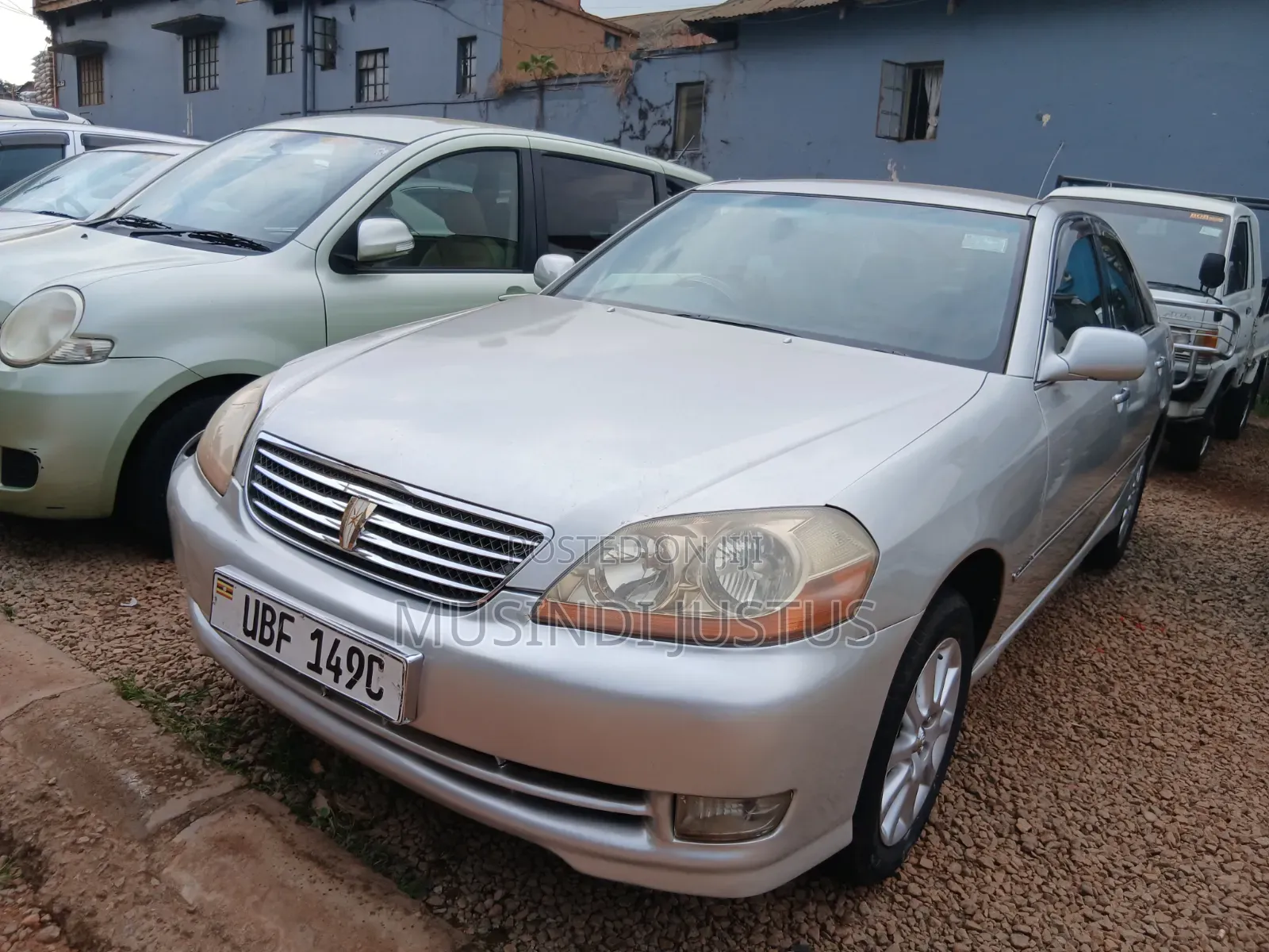 Toyota Mark II 2004 Silver