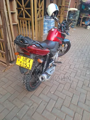 Yamaha YBR125 2016 Red