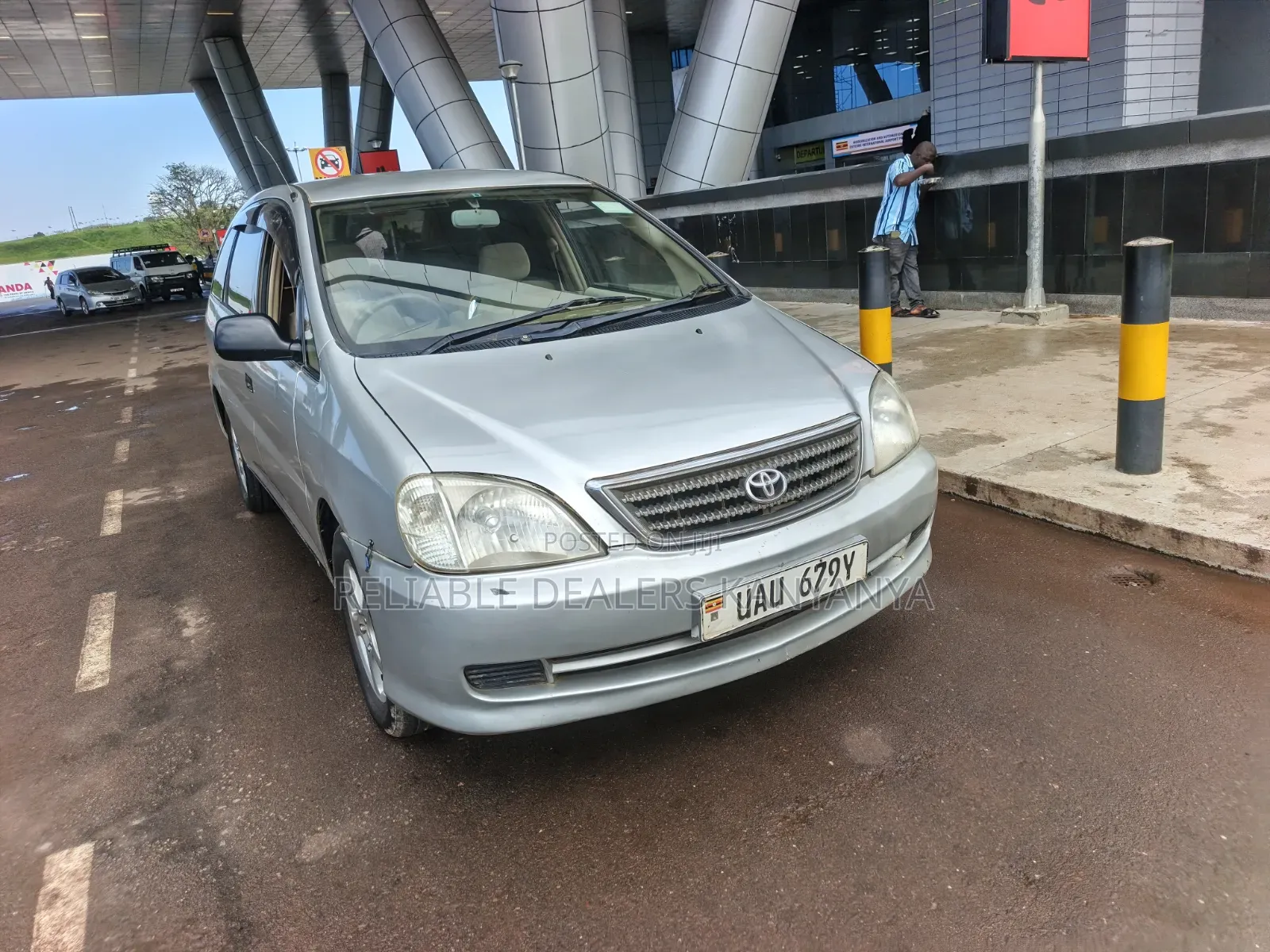 Toyota Nadia 2001 Silver