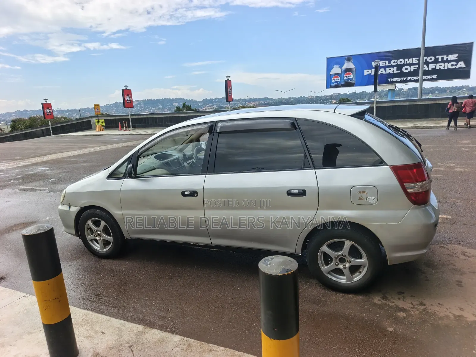 Toyota Nadia 2001 Silver