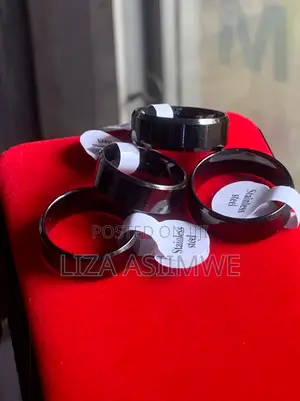 Stainless Steel Rings Feature a Classic, Durable Black Finish
