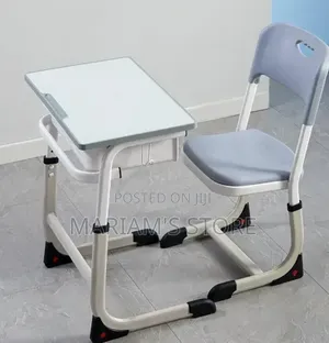 Children's Desk and Chair Set With Woodgrain Desktop