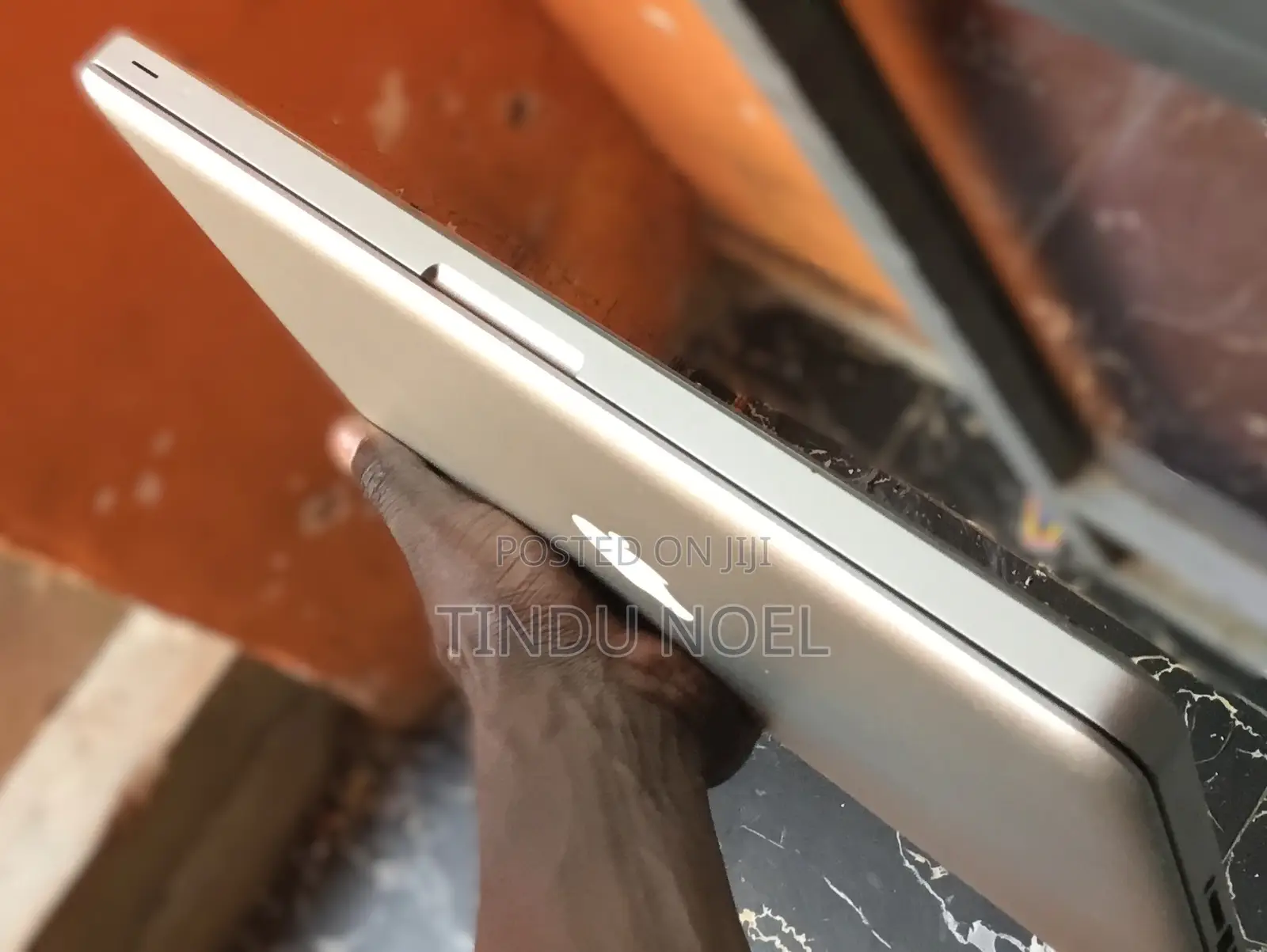 Laptop Apple MacBook Pro 8GB Intel Core i7 HDD+SSD 160GB