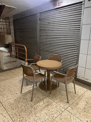 Round Plastic Table Set 4-Chairs