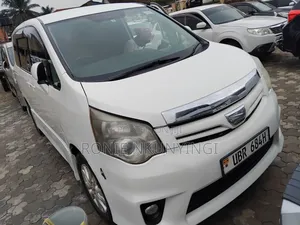 Toyota Noah 2011 White