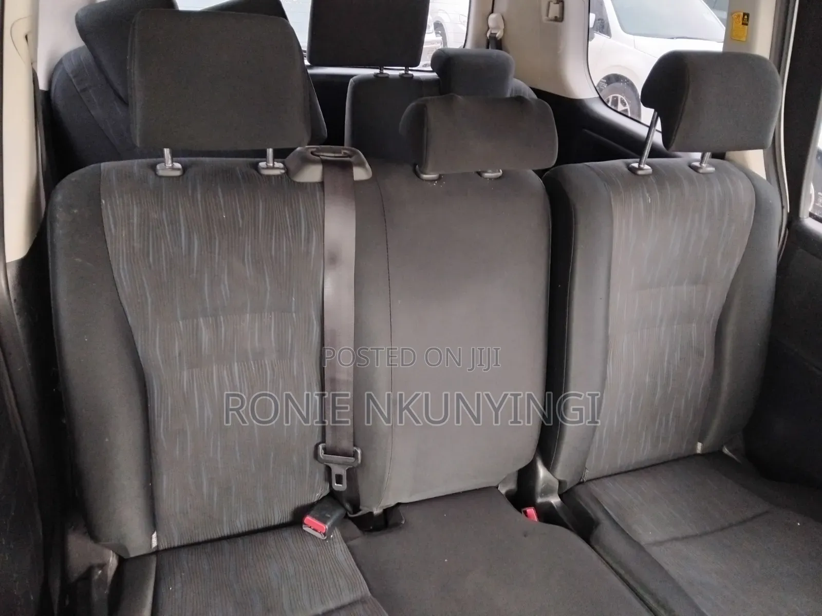 Toyota Noah 2011 White