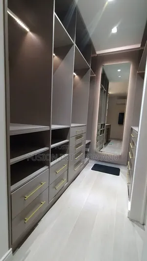 Walk in Closet