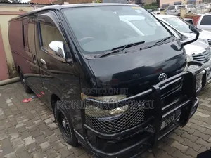 Toyota HiAce 2010 Black