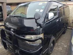 Toyota HiAce 2010 Black