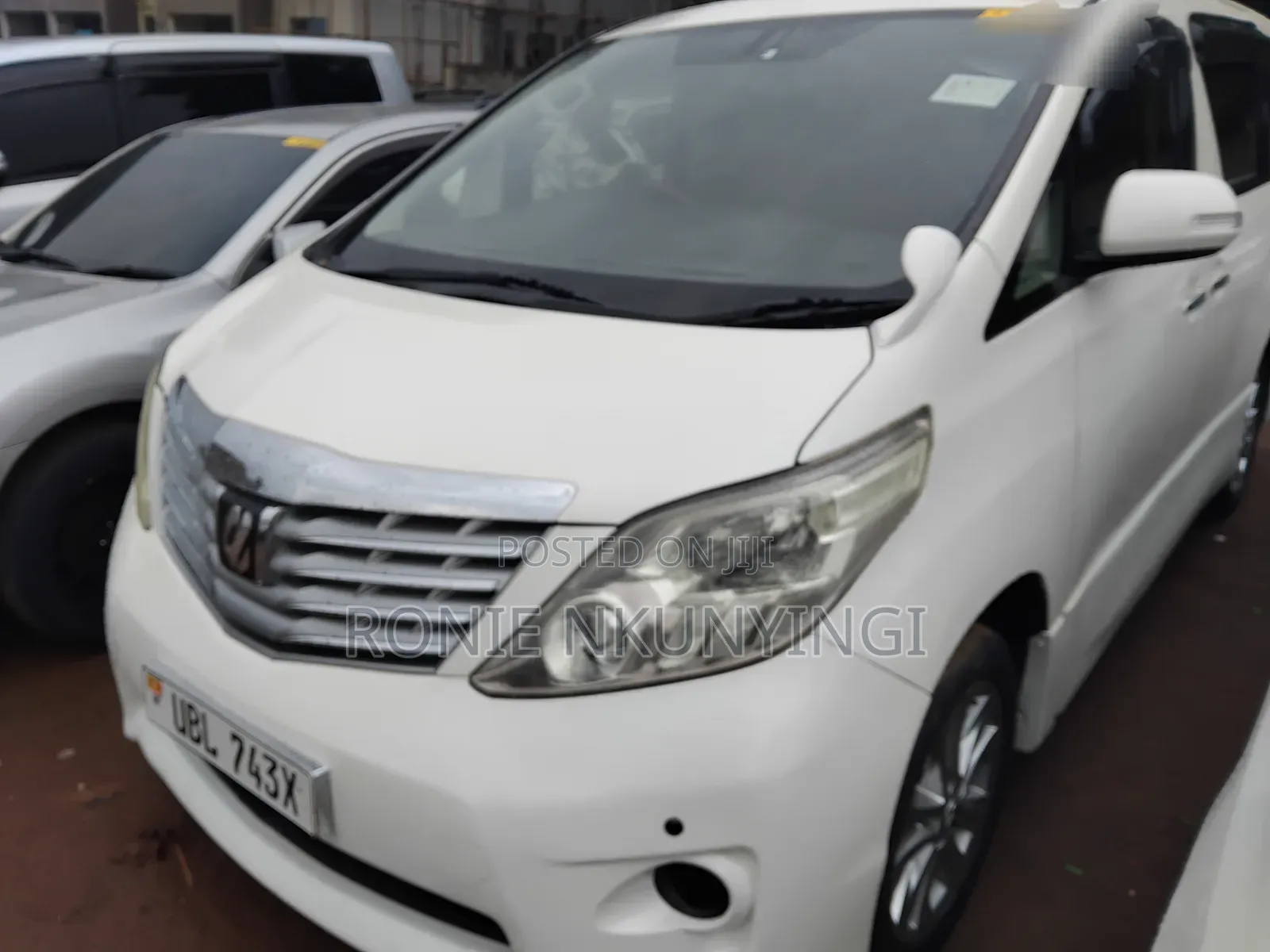Toyota Alphard 2010 White