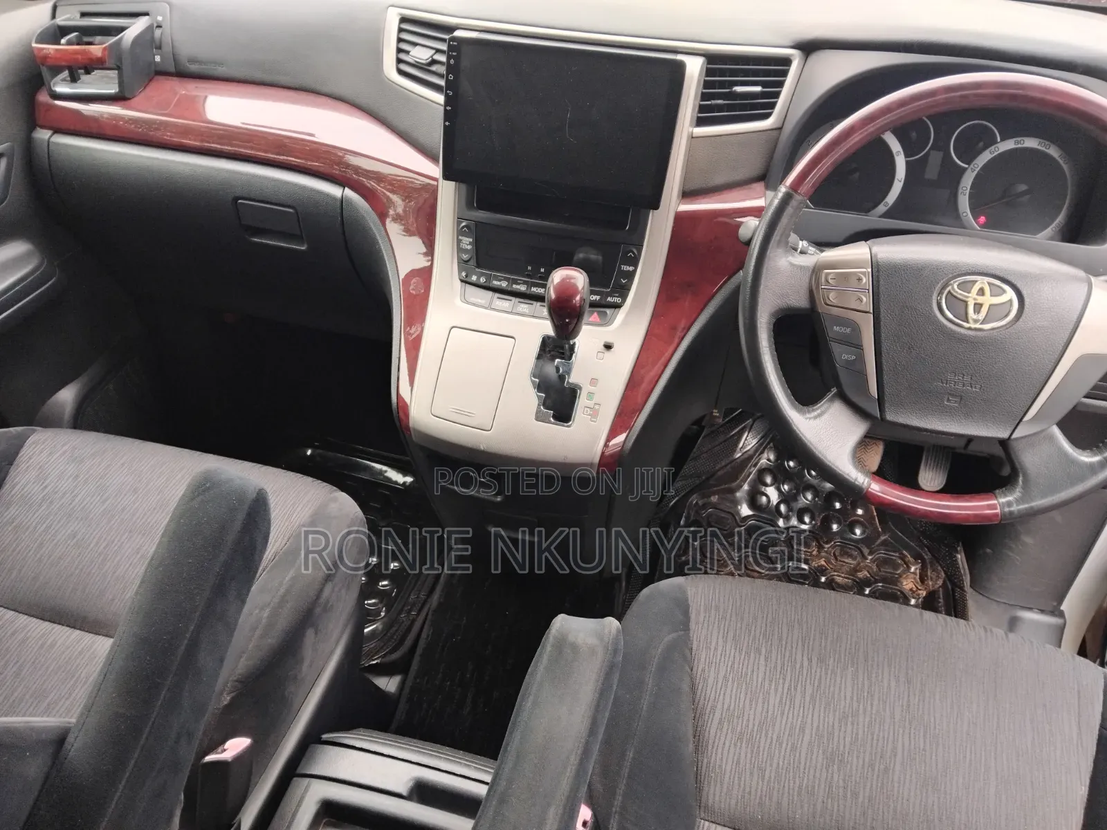 Toyota Alphard 2010 White