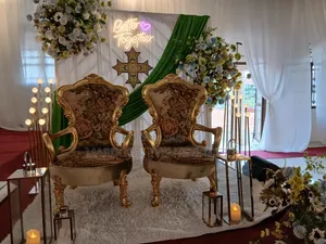 Daniel Helen Church Decor for Vows